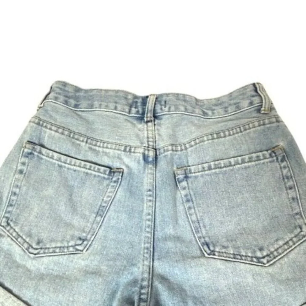 Forever 21 Womens Light Wash High-Rise Denim Shorts  Sz 26 Cuffs & Button fly - Picture 6 of 6
